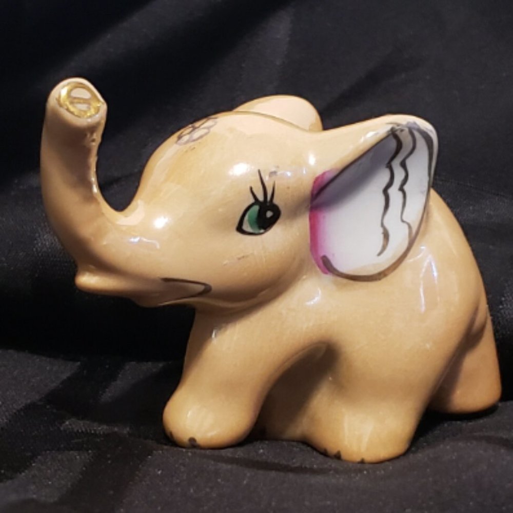 vintage lusterware elephant small figurine